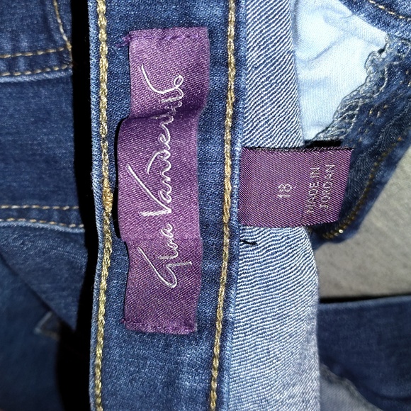Womans jeans - Picture 3 of 5